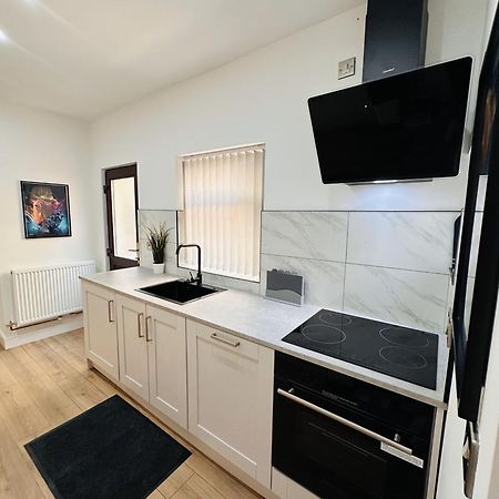 R4 Luxury Studio En-Suite Room In Harborne Lane By Queen Elizabeth Hospital Μπέρμιγχαμ Εξωτερικό φωτογραφία