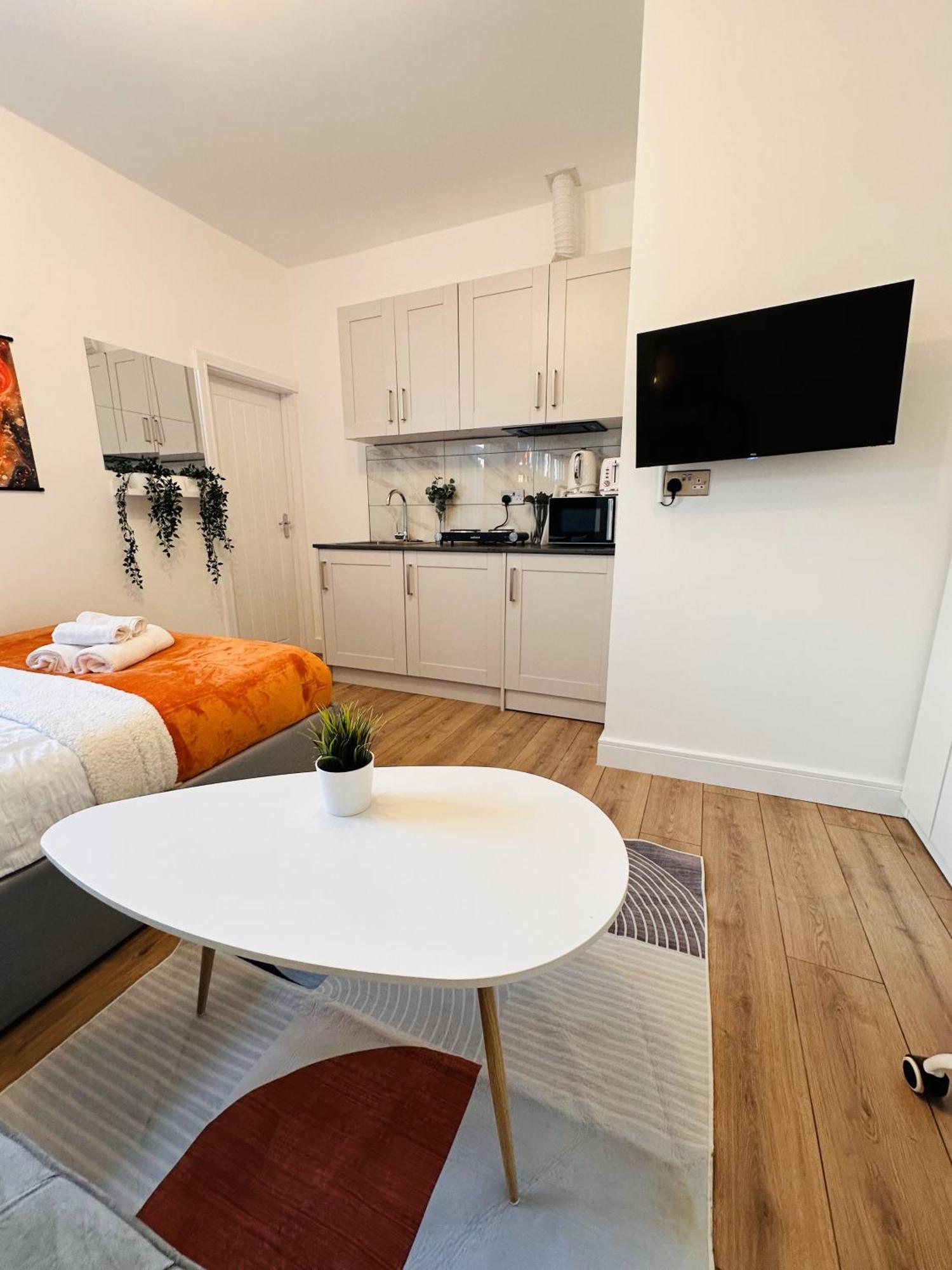 R4 Luxury Studio En-Suite Room In Harborne Lane By Queen Elizabeth Hospital Μπέρμιγχαμ Εξωτερικό φωτογραφία